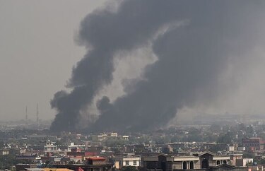 Kabul: al menos 16 muertos por ataque talibán durante visita de emisario de Estados Unidos