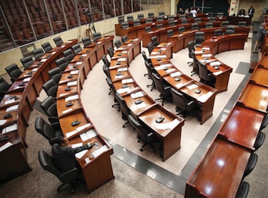 Sistema D’Hont para repartir curules en los plurinominales