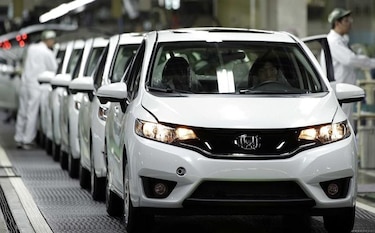 Honda llama a revisión a 633 mil 753 minivans Odyssey