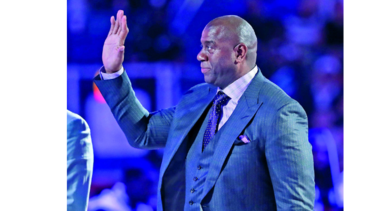 Los Lakers retoman las prácticas en la era Magic