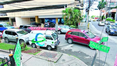 Avalan cambio en obra vial