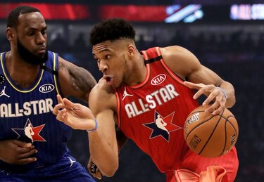 Lakers y Bucks, firmes aspirantes a ganar NBA