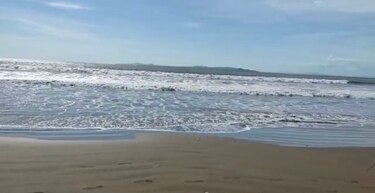 Está vigente un aviso de prevención por oleajes en el Caribe