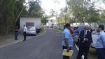 Garuz es conducido a una diligencia judicial por incidente con comunicadores
