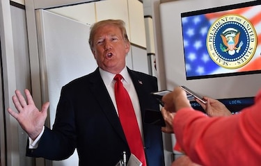 Trump exige investigar quién escribió polémica columna del 'New York Times'