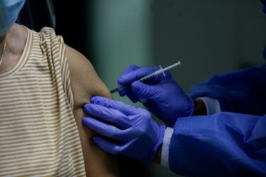OPS pide cerrar la brecha de vacunación generada por la pandemia de la Covid-19