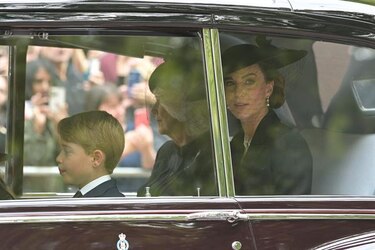 El féretro de Isabel II recorrió las calles de Londres por última vez