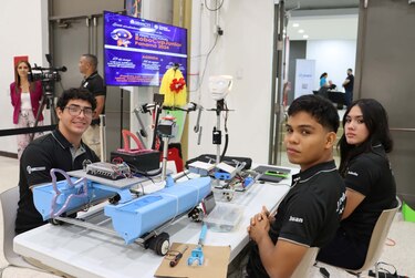 Estudiantes panameños viajarán a Países Bajos para el RoboCupJunior Internacional