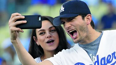 Ashton Kutcher agradece a su familia por premio