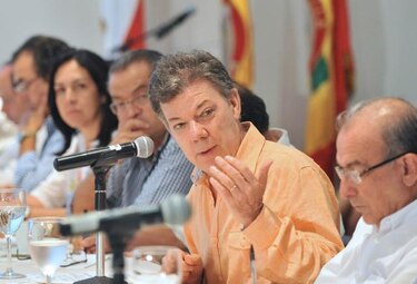 Presidente de Colombia dijo que en meses podría lograrse acuerdo con FARC