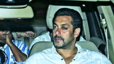 Posponen el ingreso en prisión de Salman Khan