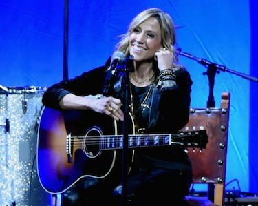 Sheryl Crow lanzará su último álbum con grandes artistas como invitados