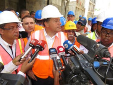 Presidente Varela visita obras de nuevo hospital en Colón