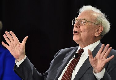 Warren Buffett, el CEO más anciano del mundo, se jubila a los 95 años pero no va a parar