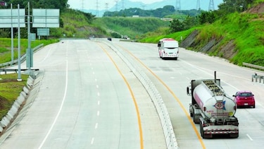 $2,304 millones de deuda, fuera de sector público