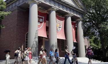 Estados Unidos investiga las admisiones por legado y donaciones en Harvard