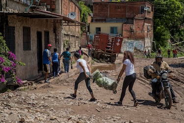 Pobreza ahoga a venezolanos pese a mejoría económica