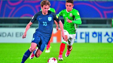 Italia e Inglaterra avanzan a semifinales