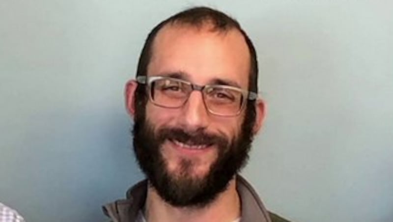 Quién era Alex Pretti, el enfermero al que agentes de inmigración mataron a tiros en Minesota