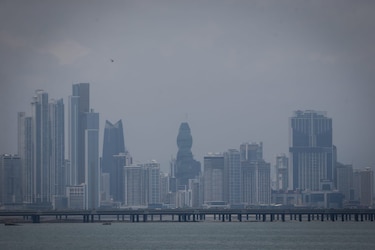 Fitch: Panamá pierde grado de inversión; el MEF eleva su protesta