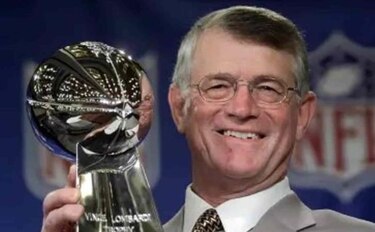 Fallece la leyenda de la NFL Dan Reeves, dos veces campeón de Super Bowl