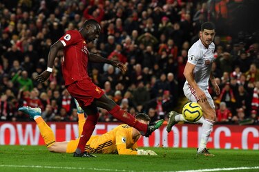 Liverpool vence 2-0 al Sheffield United gracias a Salah y Mané