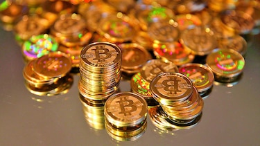 Crece represión al uso de criptomonedas