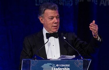 Santos se muestra decidido a llevar nuevo acuerdo de paz al Congreso
