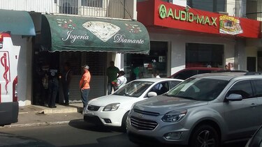 Asaltan joyería en Aguadulce