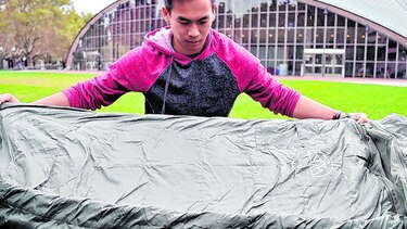 ‘Sleeping Bag’  para aliviar a  los refugiados
