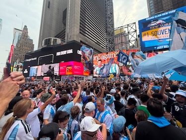 La marea albiceleste invade Times Square antes de la gran final del Mundial 2026