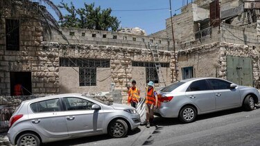 Colonos israelíes expulsan a familia palestina de su casa tras 24 años de litigio