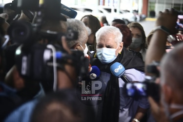 Empieza oficialmente el juicio por el caso pinchazos; Martinelli podrá seguirlo de forma virtual