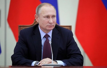 Putin insta a los artistas a evitar una tragedia como la Charlie Hebdo