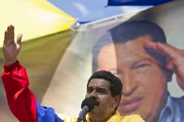 Maduro y Capriles se acusan de los problemas del país entre insultos