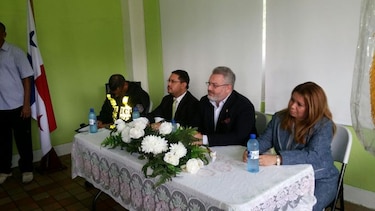 Colonenses reclaman agua y taxistas rechazan más cupos
