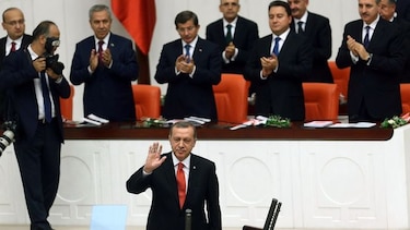 Presidente turco justifica despliegue de sus tropas en Irak