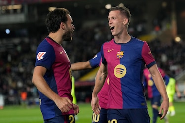 El Barcelona gana por la mínima al Mallorca y se mantiene firme en el liderato