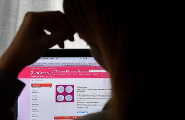 Abortos caseros con pastillas compradas ‘online’, una realidad del confinamiento en EU