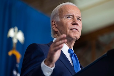 Encuentran nuevos documentos clasificados en oficina de Biden, según medios