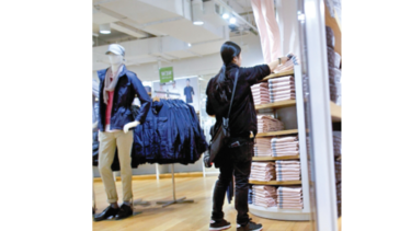 Perú reabrirá el lunes centros comerciales