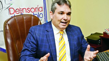 ‘Hay que refundar la Defensoría’