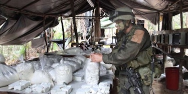 Destruyen en selvas de Colombia 104 laboratorios de cocaína