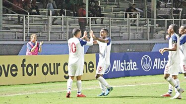 Panamá y Canadá, hoy en el partido esperado