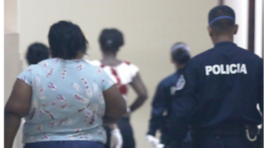 Dos detenidos y cuatro con arresto domiciliario