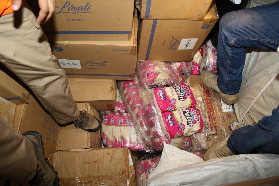 Aduanas retuvo 10,600 libras de arroz chino etiquetado como marca nacional