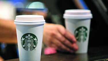Saturación de tiendas pasa factura a Starbucks