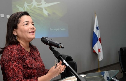 Jueces de paz: transición caótica, denuncias de violación de la ley y millones de dólares para el Ministerio de Gobierno