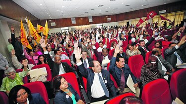 Los ases del contralor frente al bono de la UP
