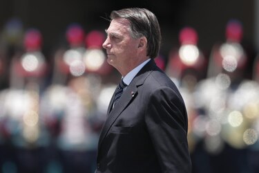 Lula dice que Bolsonaro quedó ‘noqueado’ tras perder las elecciones y que enloqueció